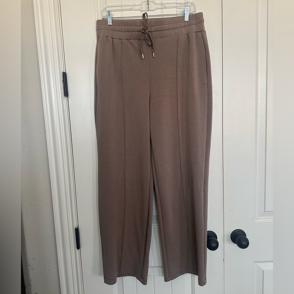 Elie Tahari Taupe Lounge Pants